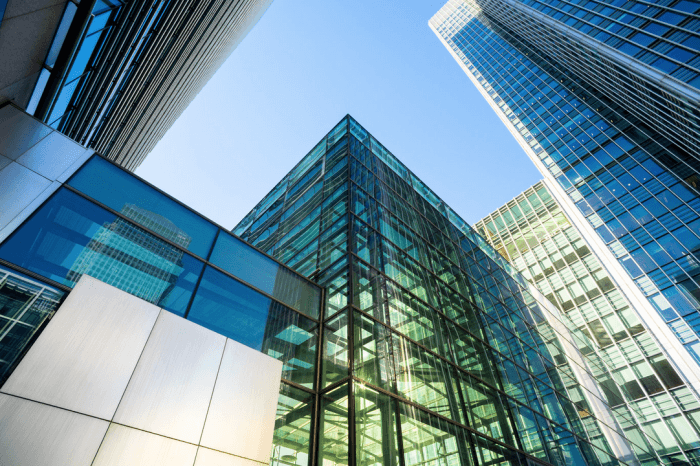 Innovación en servicios PropTech: seguros y criptos